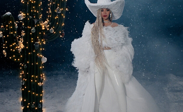 Beyoncé’s Christmas halftime show stirs sports world.