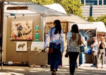 بائیو سٹی آرٹ فیسٹیول، ڈاؤن ٹاؤن ہیوسٹن میں شاندار فن، موسیقی اور کھانوں کے ساتھ