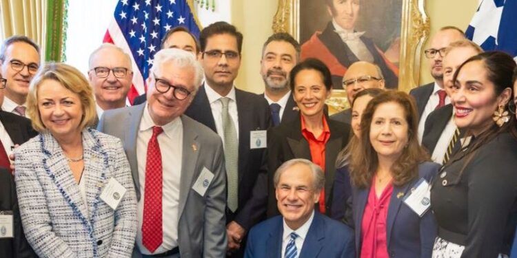 پاکستان کے قونصل جنرل کی ٹیکساس قونصلر کورپس استقبالیہ میں شرکت