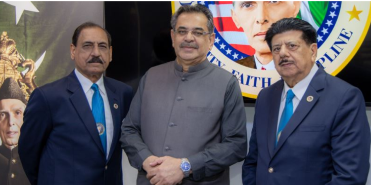 Former Pakistani Minister Aneeq Ahmed Visits Jinnah Library in Houston