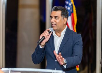 شوگر لینڈ کے میئر اور سٹی کونسل الیکشن میں کئی ایشیائی امیدوار مقابلے پر