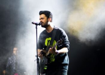 عاطف اسلم کی "بارڈرلیس ٹور” کے ساتھ  ٹیکساس میں شاندار پرفارمنس