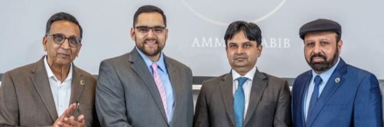 پاکستان چیمبر آف کامرس یو ایس اے کی جانب سے ایوارڈ یافتہ مصنف عمار حبیب کو خراجِ تحسین