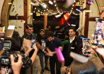 ہیوسٹن میں احد رضا میر کا میٹ اینڈ گریٹ